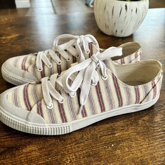 Canvas sneakers Size 10 - Picture 8 of 8